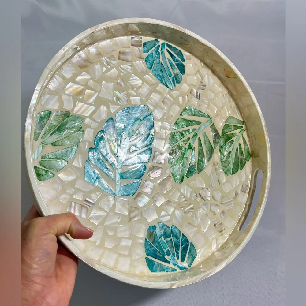Vintage elegant round